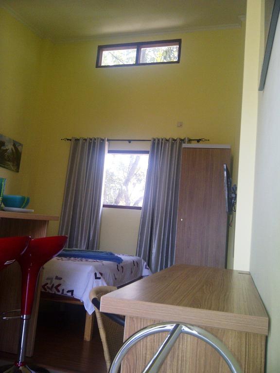 Breeze Place * Makassar