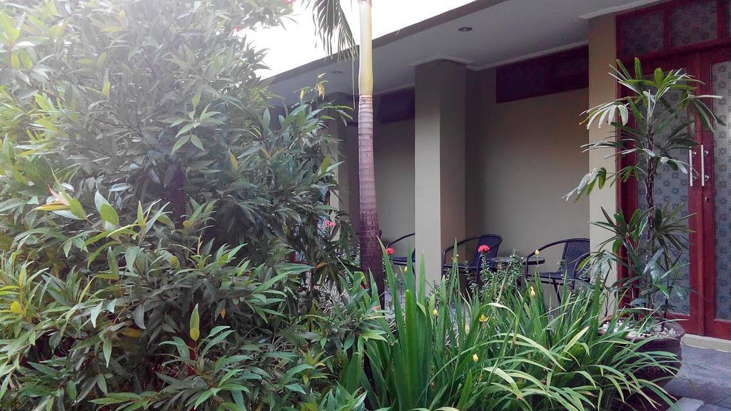 Breeze Place Wisma tamu Makassar