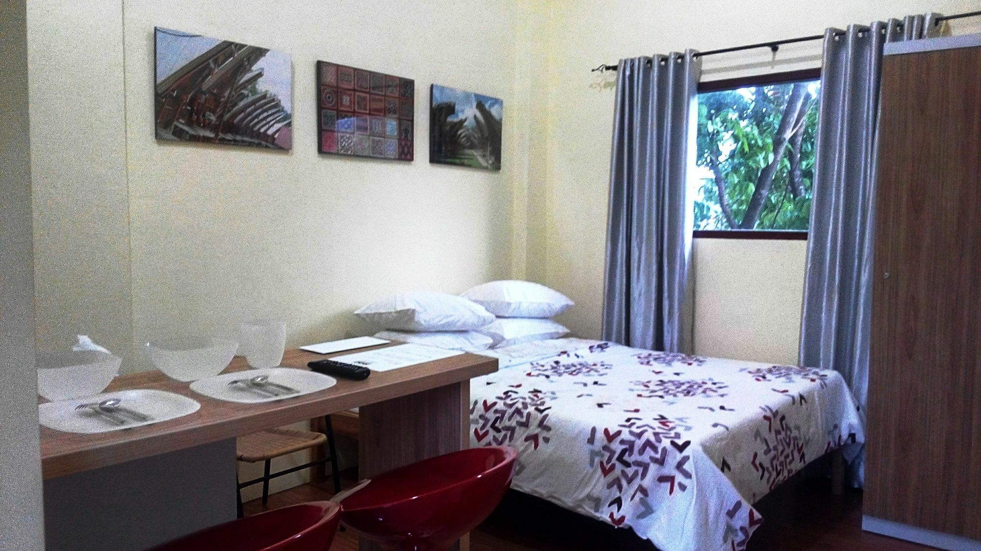 Breeze Place Wisma tamu